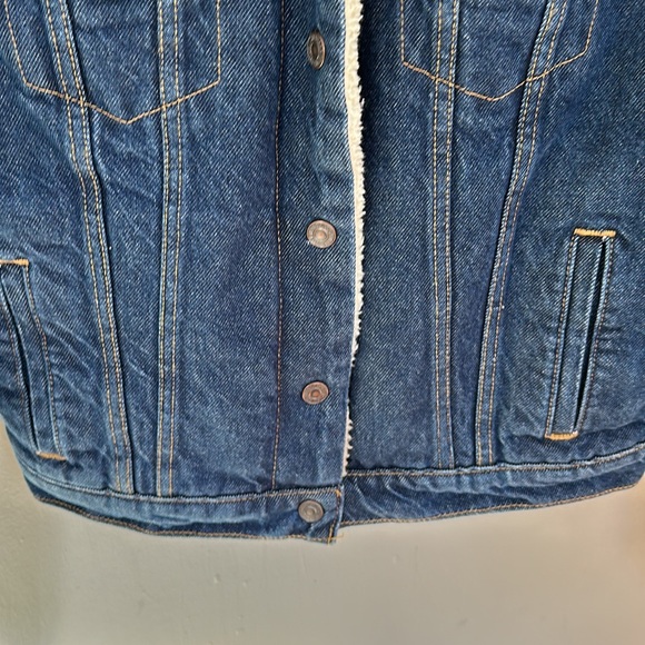 Levi’s Original Sherpa trucker jacket - Picture 4 of 11